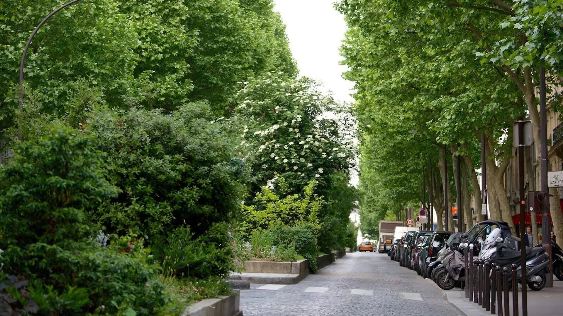Welcoming Studio Near Opera Paris France